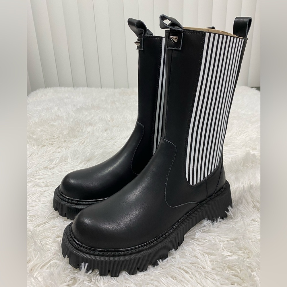 DISTURBIA Beetle Faux Leather Combat Boots Mid Calf Striped Black White US 6,7 - Picture 4 of 11